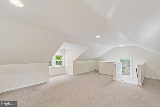 320 W 3RD ST, Moorestown, NJ 08057