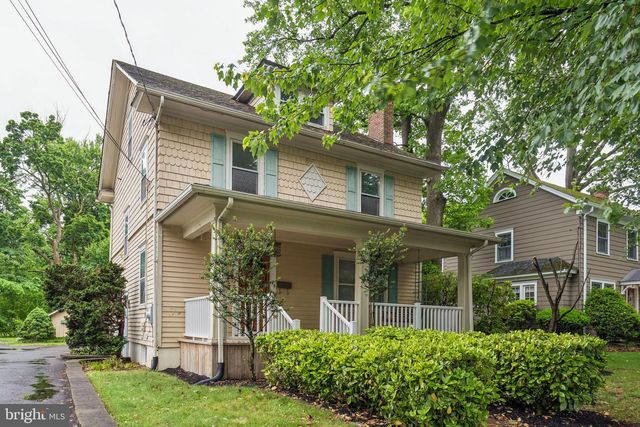320 W 3RD ST, Moorestown, NJ 08057