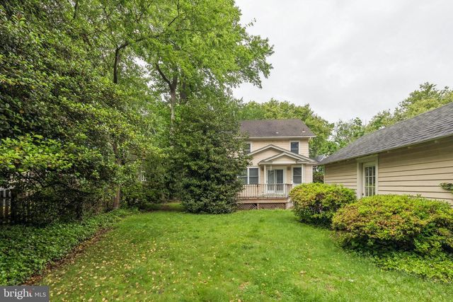 320 W 3RD ST, Moorestown, NJ 08057