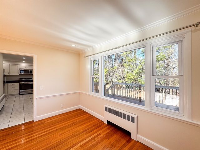 92 Woodcliff Rd, Brookline, MA 02467