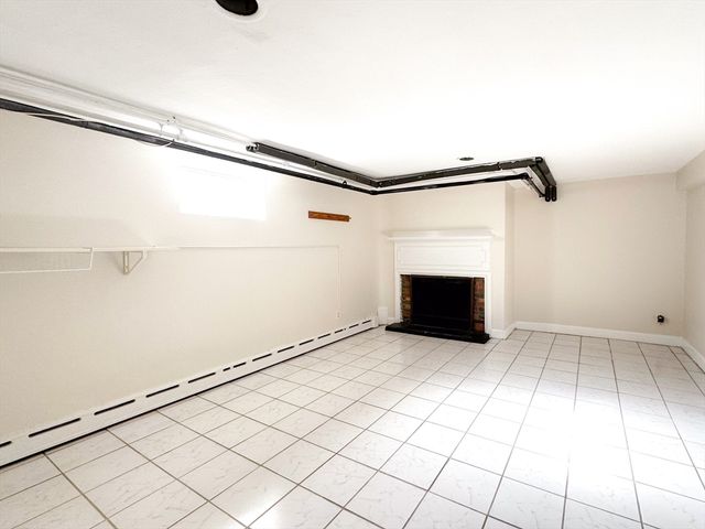 92 Woodcliff Rd, Brookline, MA 02467