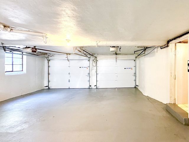 92 Woodcliff Rd, Brookline, MA 02467