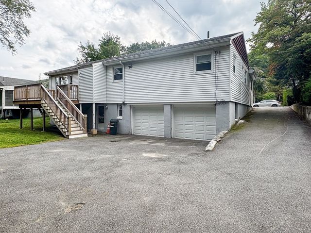 92 Woodcliff Rd, Brookline, MA 02467