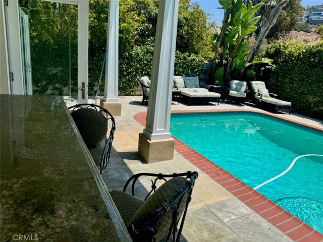 180 High Dr B, Laguna Beach, CA 92651