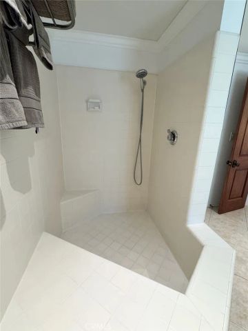180 High Dr B, Laguna Beach, CA 92651