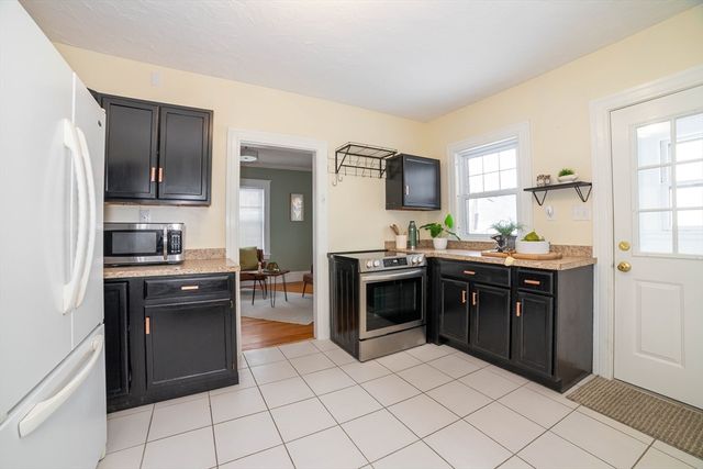 110 Beverly Road, Worcester, MA 01605