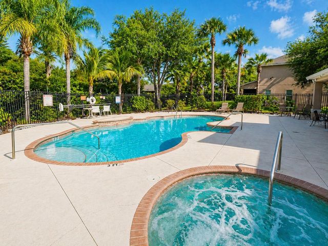 1126 GRANTHAM DRIVE, Sarasota, FL 34234