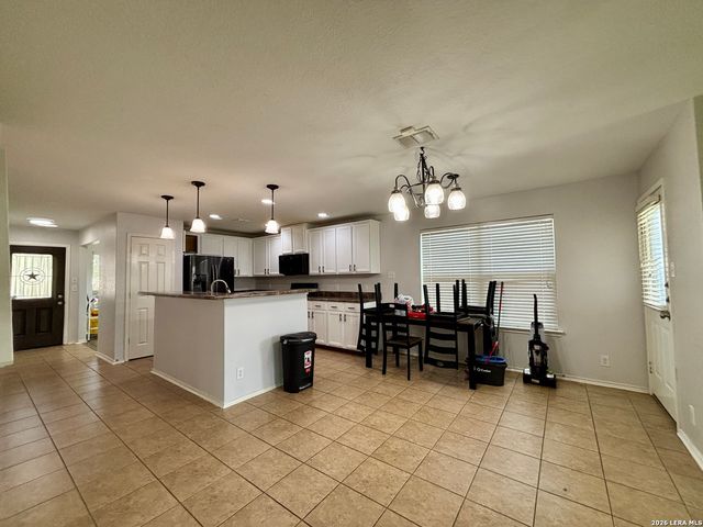 499 Perch Horizon, San Antonio, TX 78253