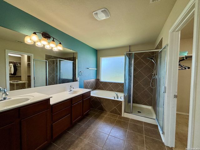 499 Perch Horizon, San Antonio, TX 78253
