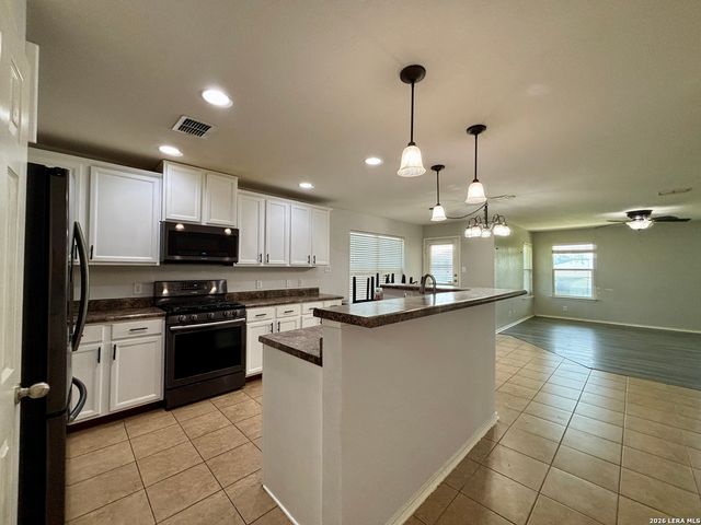 499 Perch Horizon, San Antonio, TX 78253