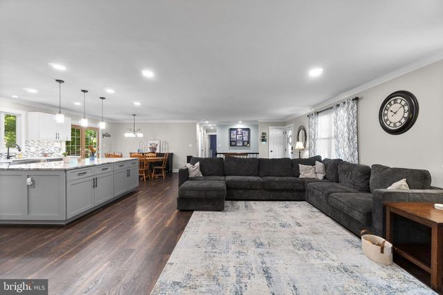 6421 LOCUST LN, Sykesville, MD 21784