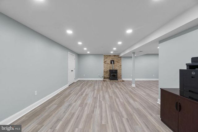 6421 LOCUST LN, Sykesville, MD 21784
