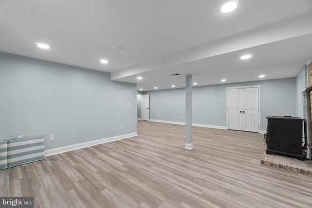 6421 LOCUST LN, Sykesville, MD 21784