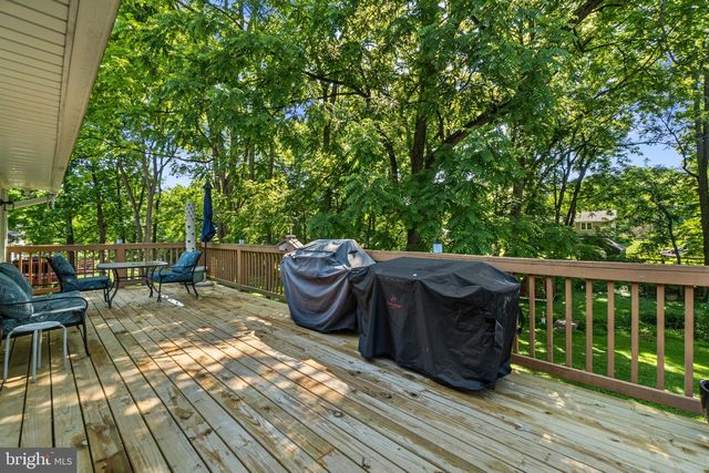 6421 LOCUST LN, Sykesville, MD 21784