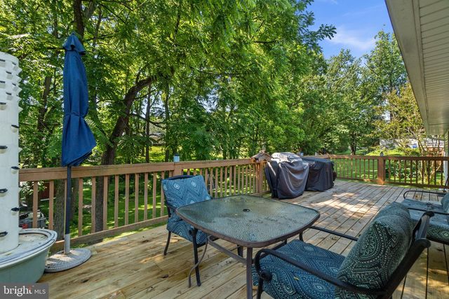 6421 LOCUST LN, Sykesville, MD 21784