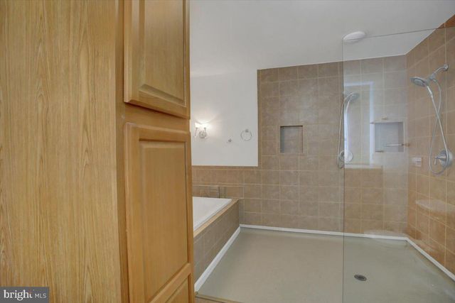 418 W WALTER AVENUE, Greencastle, PA 17225