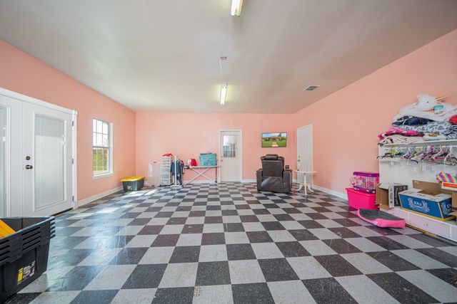 605 Cal Young Road, Hallsville, TX 75650