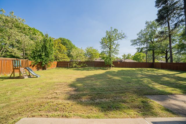 605 Cal Young Road, Hallsville, TX 75650