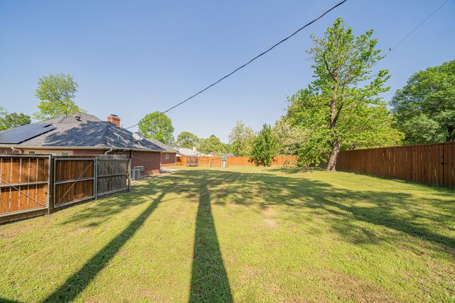 605 Cal Young Road, Hallsville, TX 75650