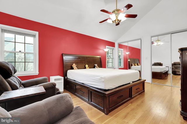 10804 BREWER HOUSE RD, Rockville, MD 20852