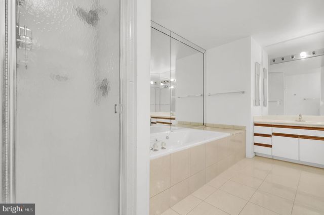 10804 BREWER HOUSE RD, Rockville, MD 20852