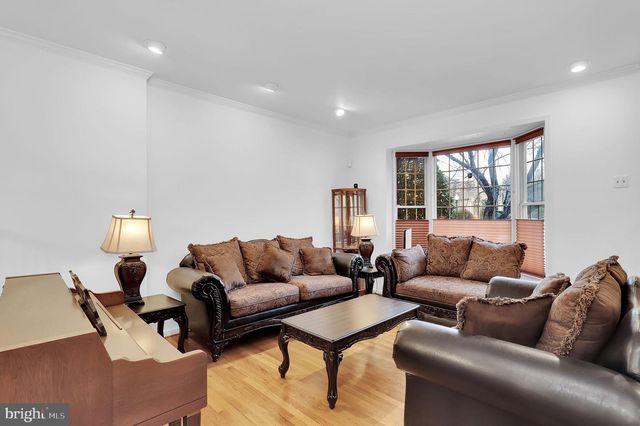 10804 BREWER HOUSE RD, Rockville, MD 20852