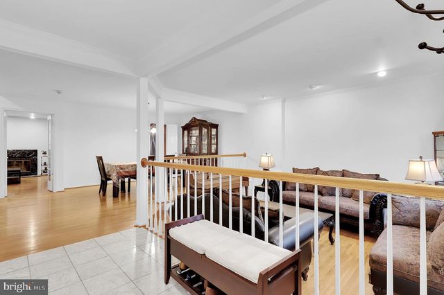 10804 BREWER HOUSE RD, Rockville, MD 20852