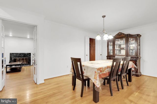 10804 BREWER HOUSE RD, Rockville, MD 20852