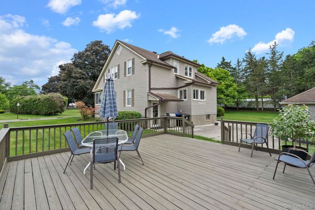 8 Beekman Street, Poughkeepsie, NY 12601