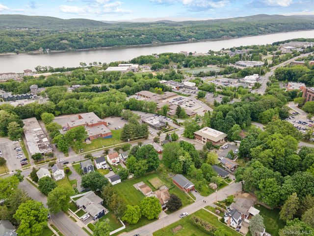 8 Beekman Street, Poughkeepsie, NY 12601