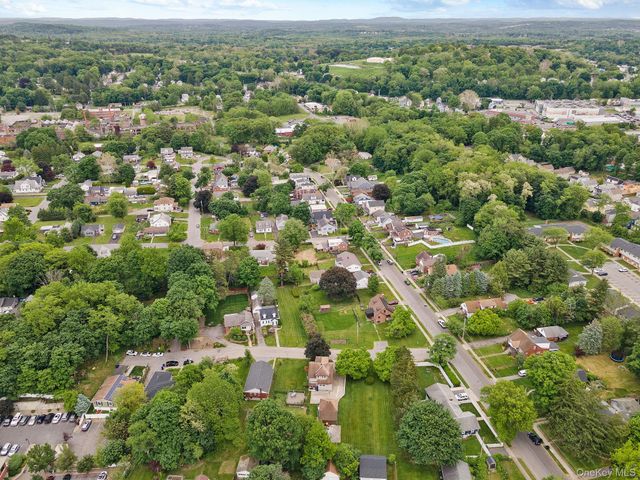 8 Beekman Street, Poughkeepsie, NY 12601