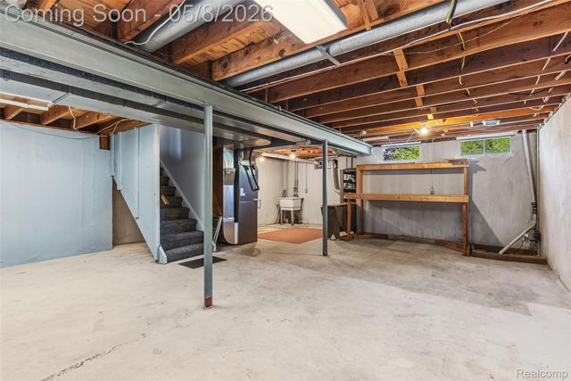 604 Luce Avenue, Flushing, MI 48433