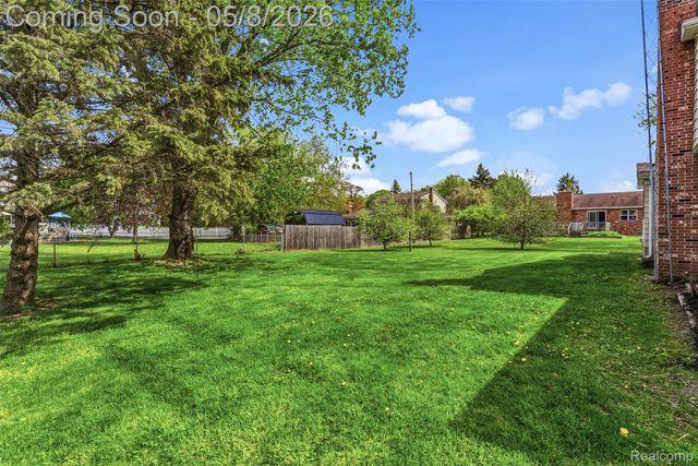 604 Luce Avenue, Flushing, MI 48433