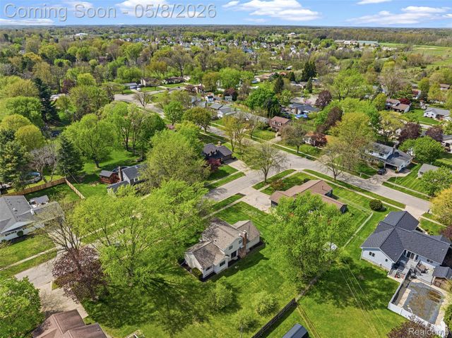 604 Luce Avenue, Flushing, MI 48433