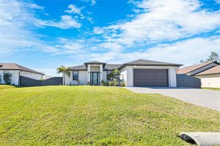 2810 DIPLOMAT PKWY W, Cape Coral, FL 33993