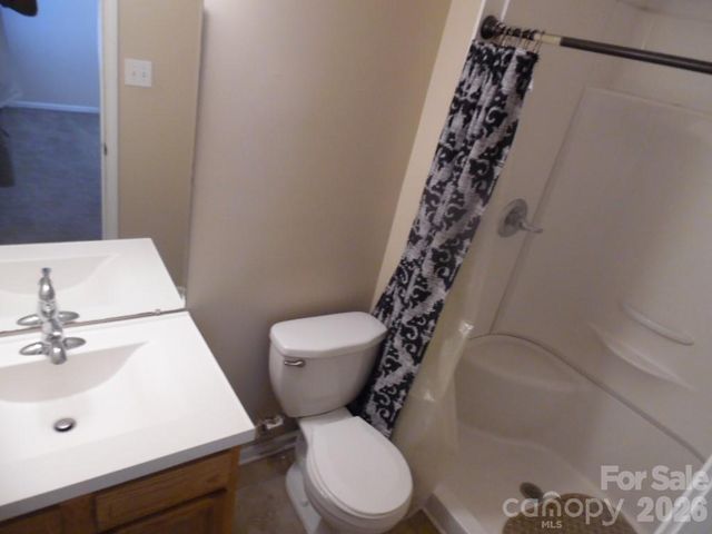 6311 Coach Hill Lane, Charlotte, NC 28212