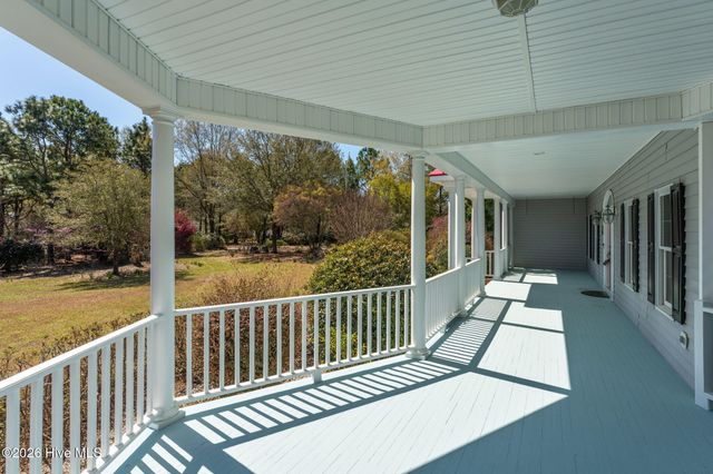 2689 Sloop Point Loop Road, Hampstead, NC 28443