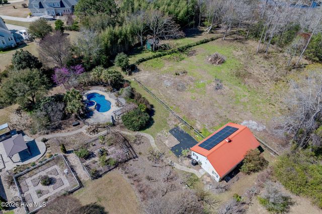 2689 Sloop Point Loop Road, Hampstead, NC 28443