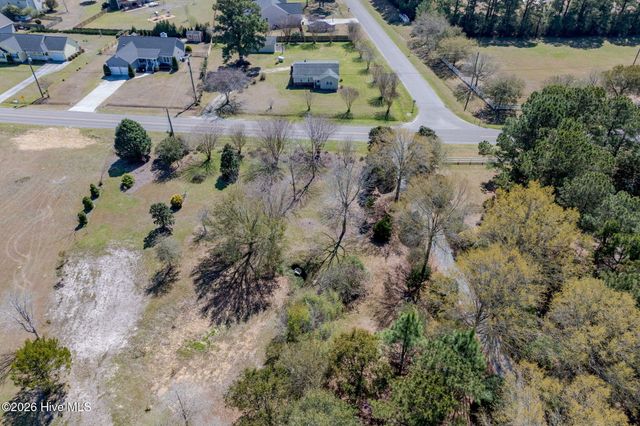 2689 Sloop Point Loop Road, Hampstead, NC 28443