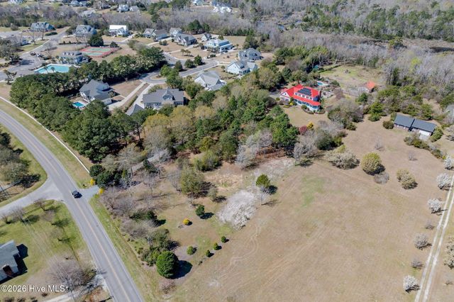 2689 Sloop Point Loop Road, Hampstead, NC 28443