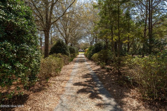 2689 Sloop Point Loop Road, Hampstead, NC 28443