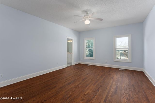 2689 Sloop Point Loop Road, Hampstead, NC 28443