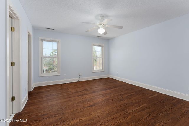 2689 Sloop Point Loop Road, Hampstead, NC 28443