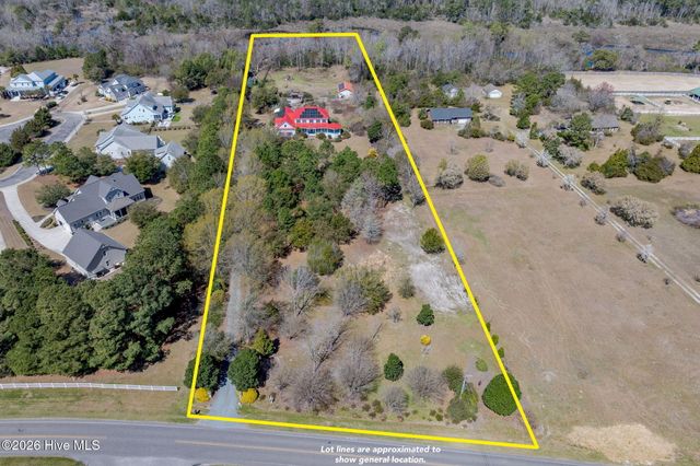 2689 Sloop Point Loop Road, Hampstead, NC 28443