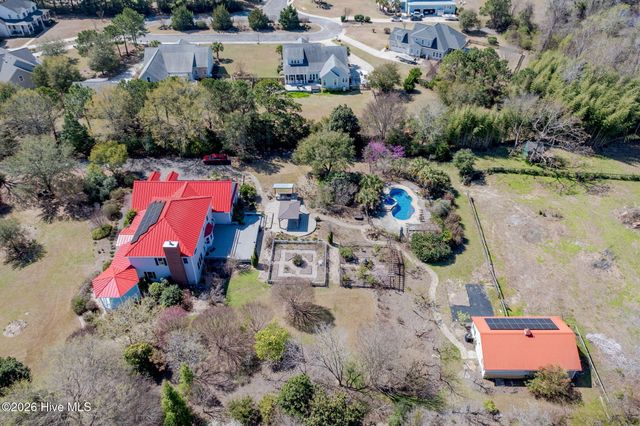 2689 Sloop Point Loop Road, Hampstead, NC 28443