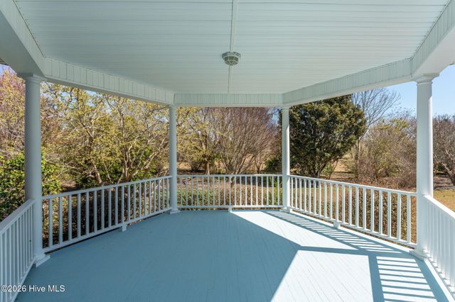 2689 Sloop Point Loop Road, Hampstead, NC 28443