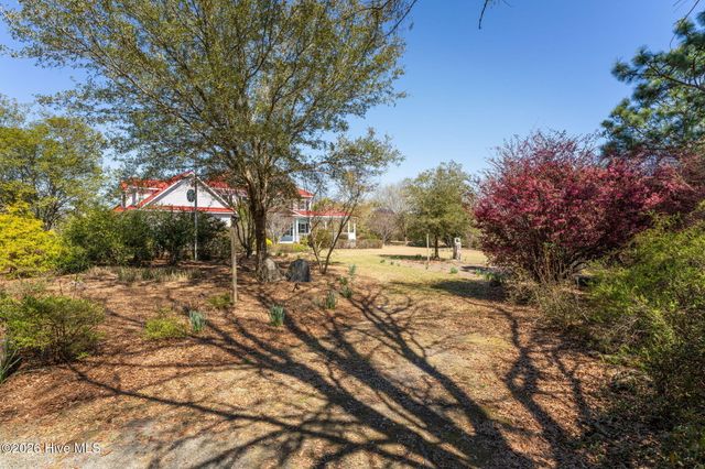 2689 Sloop Point Loop Road, Hampstead, NC 28443