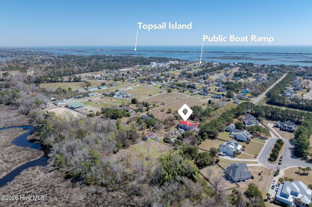 2689 Sloop Point Loop Road, Hampstead, NC 28443