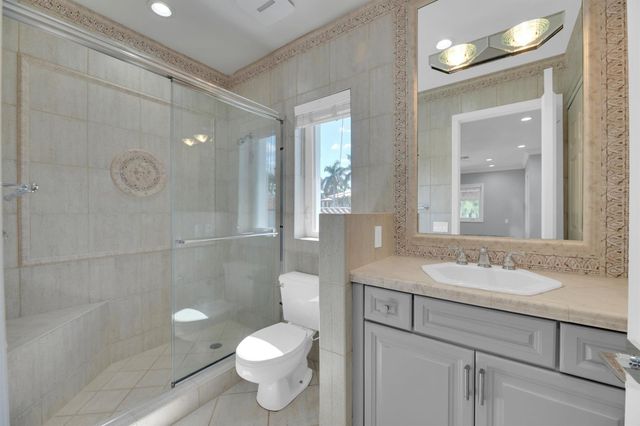 2520 Laguna Ter, Fort Lauderdale, FL 33316