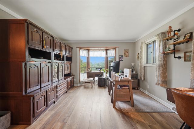 13489 Hyde Road, Hartland, MI 48353